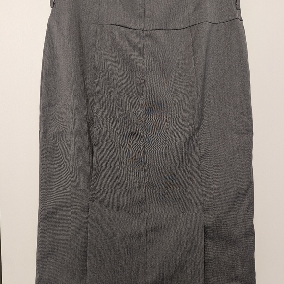 Worthington Pencil Skirt, size 6 - Picture 2 of 4